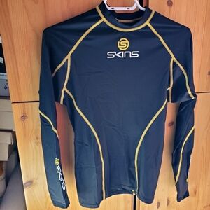 Skins Women's Black Compression Shirt Size Medium